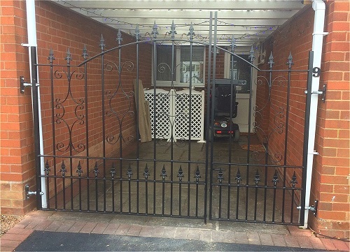 Split Driveway Gates (2/3rd to 1/3rd configuration)