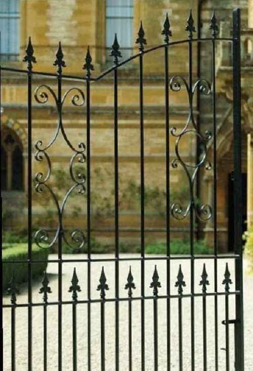 Royal Grange Gate Design