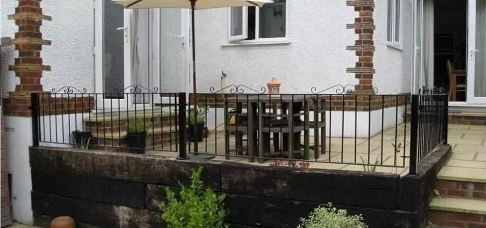 Winchester metal fence panels