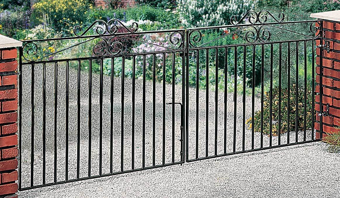 Marlborough Wrought Iron Style Double Metal Driveway Gates | 4ft High