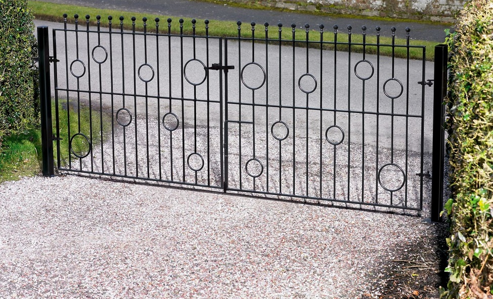 Picasso Wrought Iron Style Double Metal Driveway Gates | 3ft High